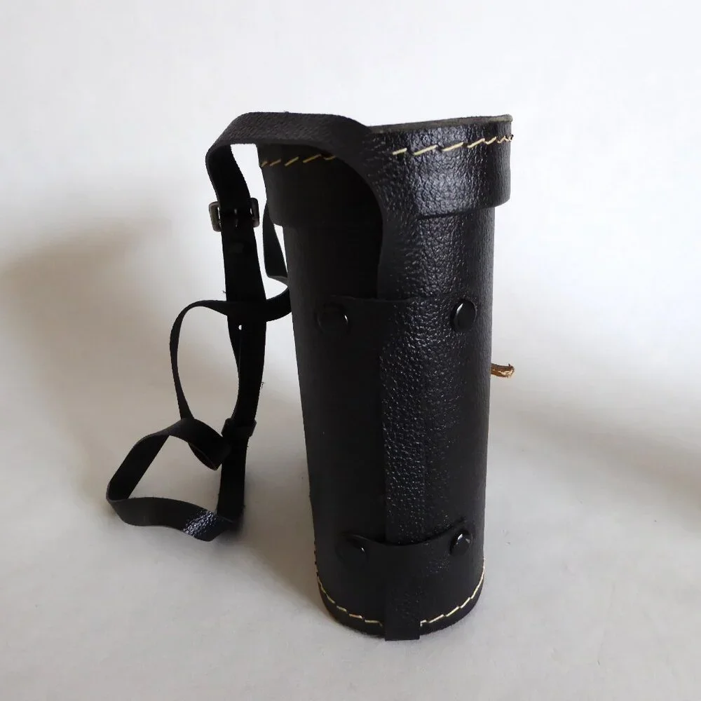 VINTAGE 7 x 35 BELMONT LIGHTWEIGHT FIELD VIEW BINOCULARS IN BLACK CASE